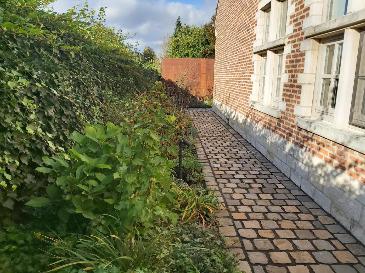 B&B Asmara Maasmechelen Luaran gambar